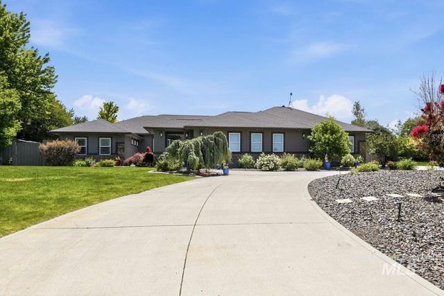 12583 W Deep Canyon Drive, Star, ID 83669