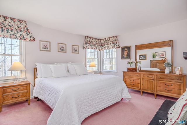 18 Sullivan Farm 18, New Milford, CT 06776