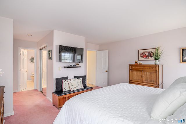 18 Sullivan Farm 18, New Milford, CT 06776