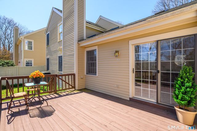 18 Sullivan Farm 18, New Milford, CT 06776