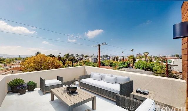 6344 Camellia 6342, North Hollywood, CA 91606