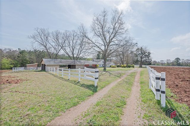 284 New Phoenix Road, Eatonton, GA 31024