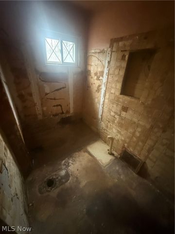 568 Columbus Street, Bedford, OH 44146