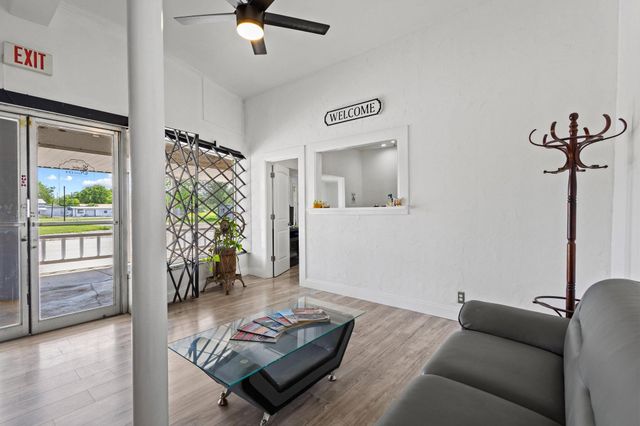 205 Main Street, Deport, TX 75435