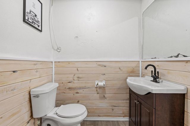 205 Main Street, Deport, TX 75435