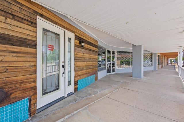 205 Main Street, Deport, TX 75435