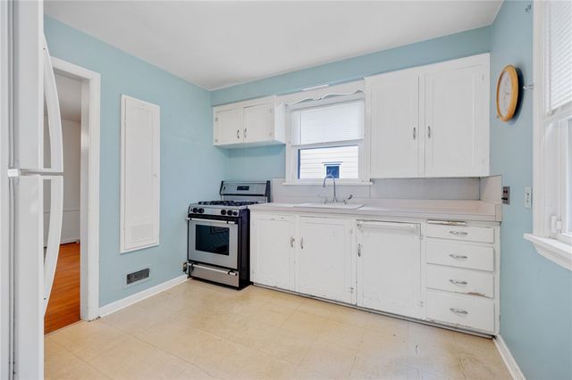 42 Sunset Drive, Brighton, NY 14618