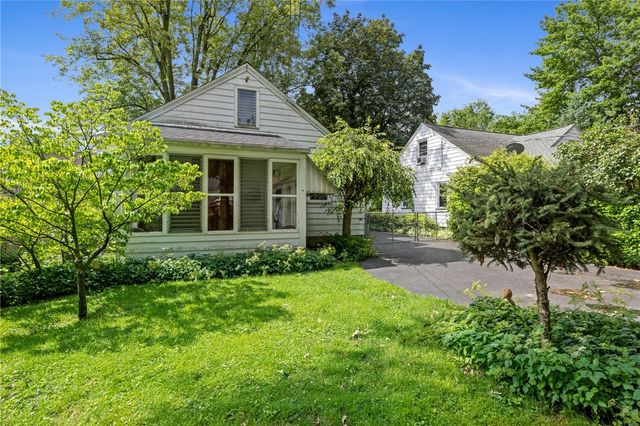 42 Sunset Drive, Brighton, NY 14618