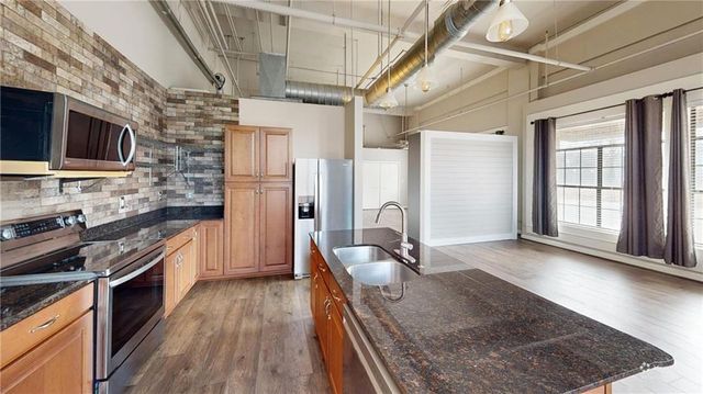 308 St Louis Street 101, Mobile, AL 36602