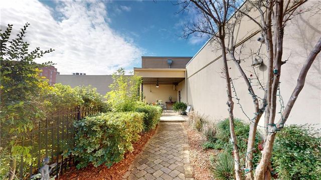 308 St Louis Street 101, Mobile, AL 36602