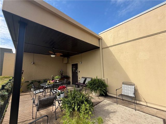 308 St Louis Street 101, Mobile, AL 36602