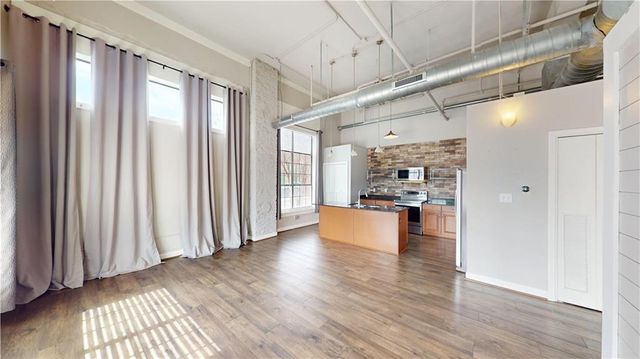 308 St Louis Street 101, Mobile, AL 36602