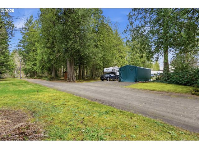 57206 E MARMOT Rd, Sandy, OR 97055