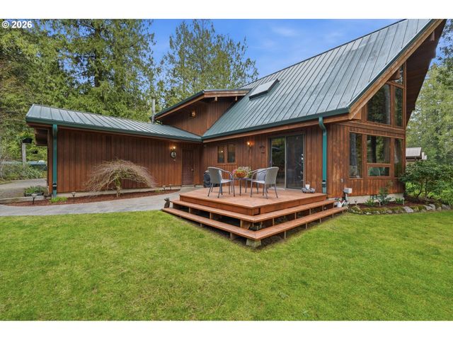 57206 E MARMOT Rd, Sandy, OR 97055