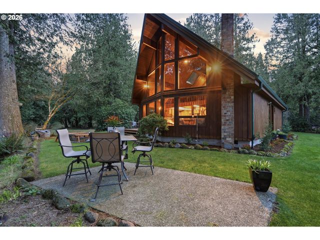 57206 E MARMOT Rd, Sandy, OR 97055