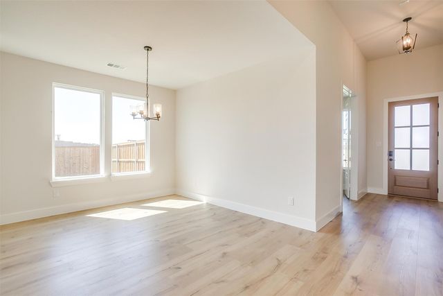 806 Feathergrass Court E, Haslet, TX 76052