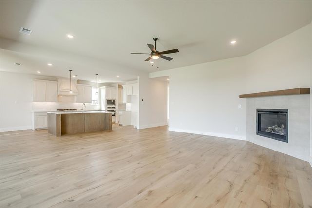 806 Feathergrass Court E, Haslet, TX 76052