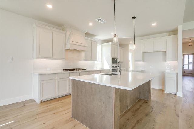 806 Feathergrass Court E, Haslet, TX 76052