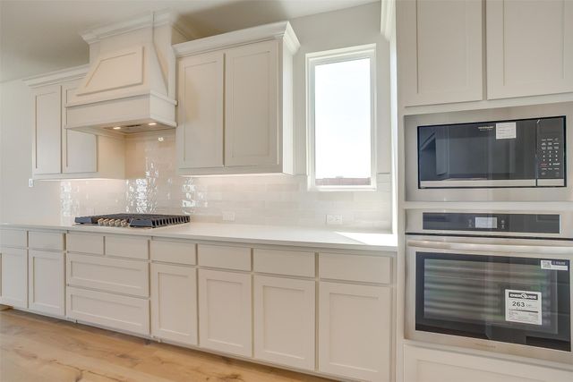 806 Feathergrass Court E, Haslet, TX 76052