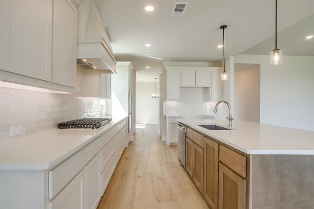 806 Feathergrass Court E, Haslet, TX 76052