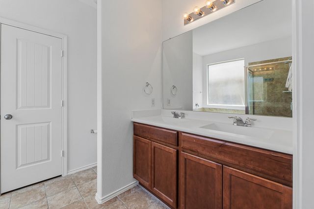 172 Housefinch LOOP, Leander, TX 78641