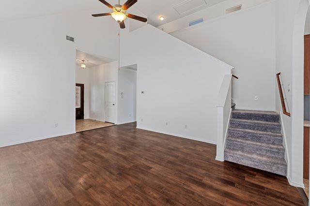 172 Housefinch LOOP, Leander, TX 78641