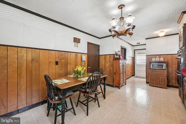 816 E ATLANTIC AVE, Laurel Springs, NJ 08021