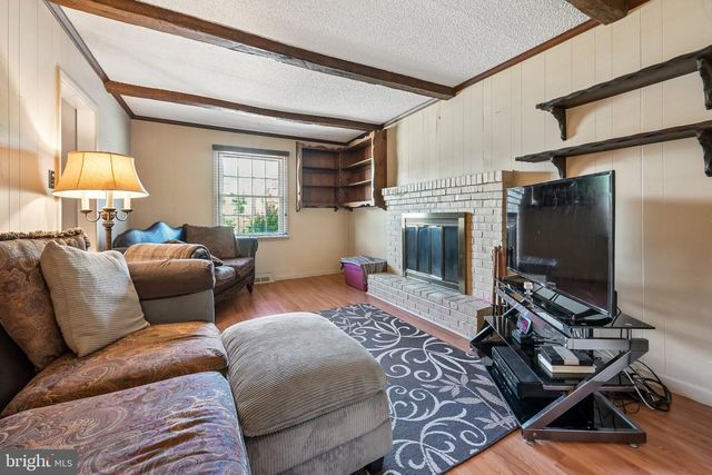 816 E ATLANTIC AVE, Laurel Springs, NJ 08021