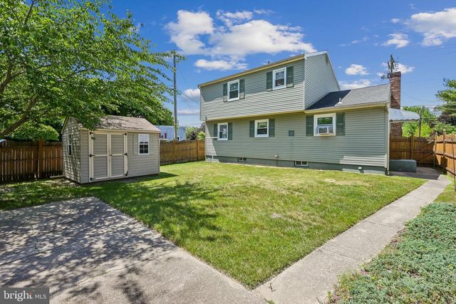 816 E ATLANTIC AVE, Laurel Springs, NJ 08021