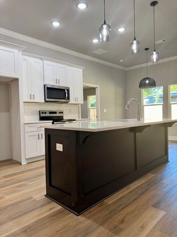 114 A Marimba Street, Mary Esther, FL 32569