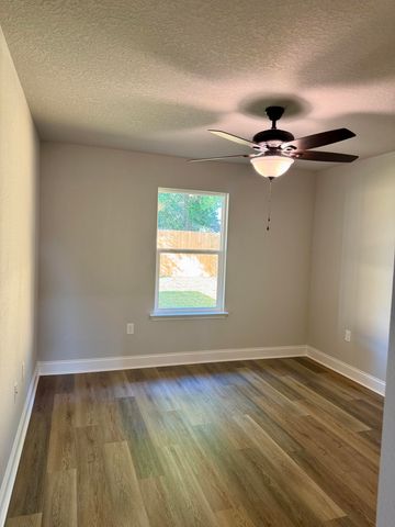 114 A Marimba Street, Mary Esther, FL 32569