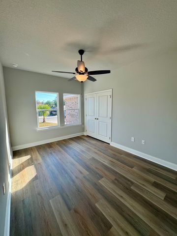 114 A Marimba Street, Mary Esther, FL 32569