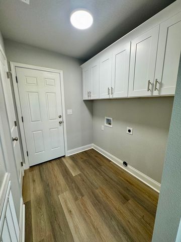 114 A Marimba Street, Mary Esther, FL 32569