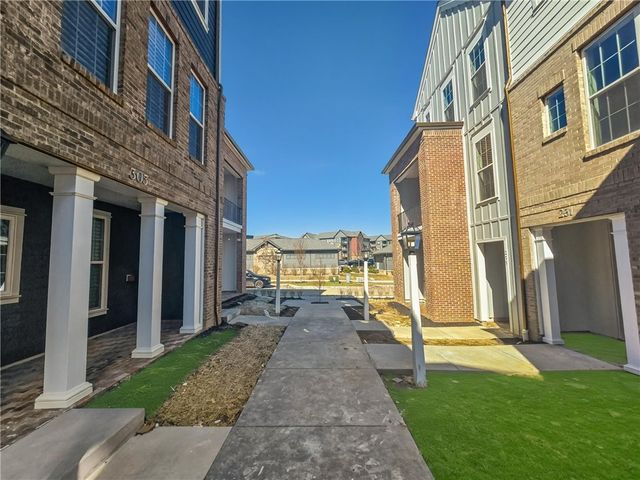 305 Frederick Lane, Cranberry Twp, PA 16066