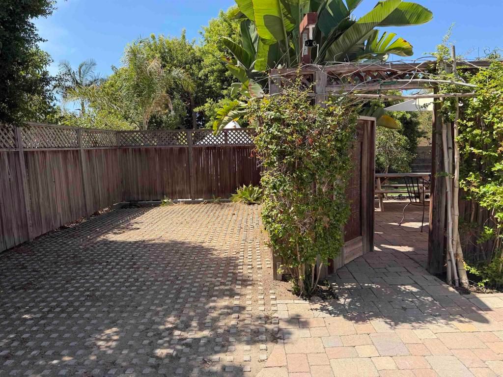 1040 1042 Golden Road, Encinitas, CA 92024 — photo 3