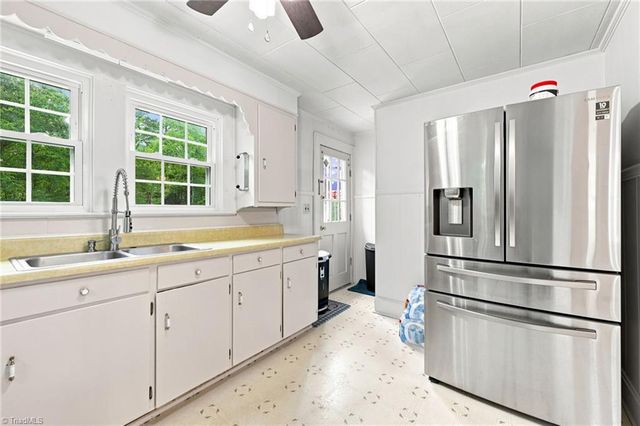 371 Conrad Drive, Thomasville, NC 27360