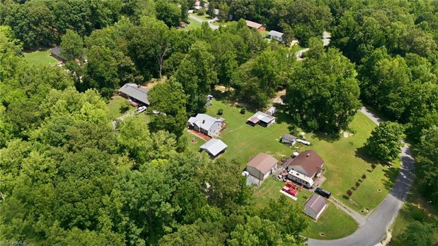 371 Conrad Drive, Thomasville, NC 27360