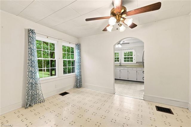 371 Conrad Drive, Thomasville, NC 27360