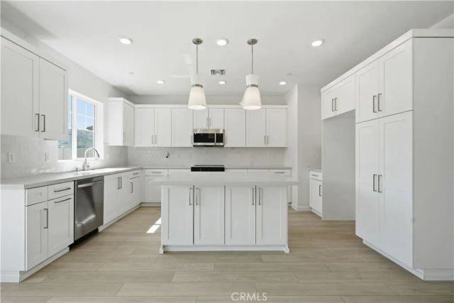 23704 Wilcox Drive, Newhall, CA 91321