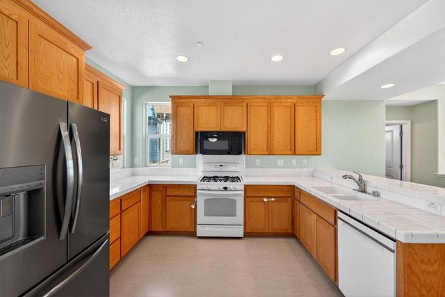 239 Jarvis, Morgan Hill, CA 95037