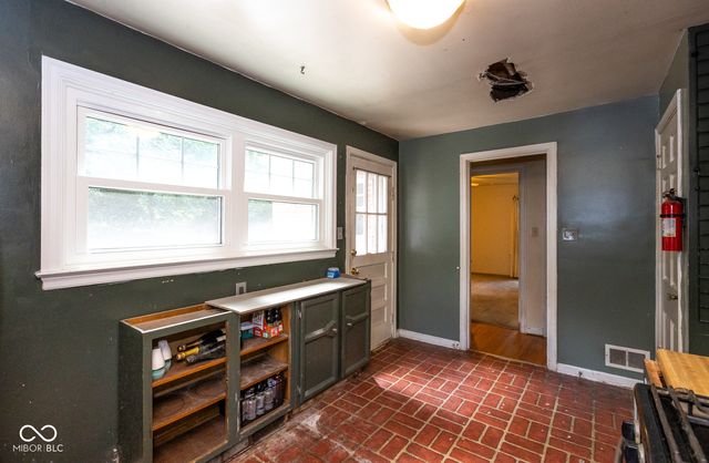 5915 N Oxford Street, Indianapolis, IN 46220