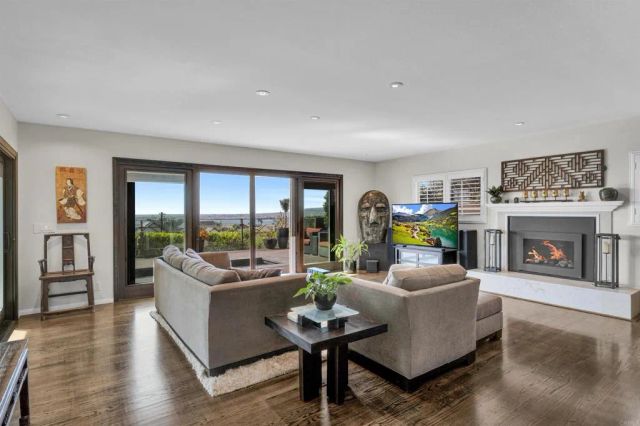 2164 Tokalon Street, San Diego, CA 92110