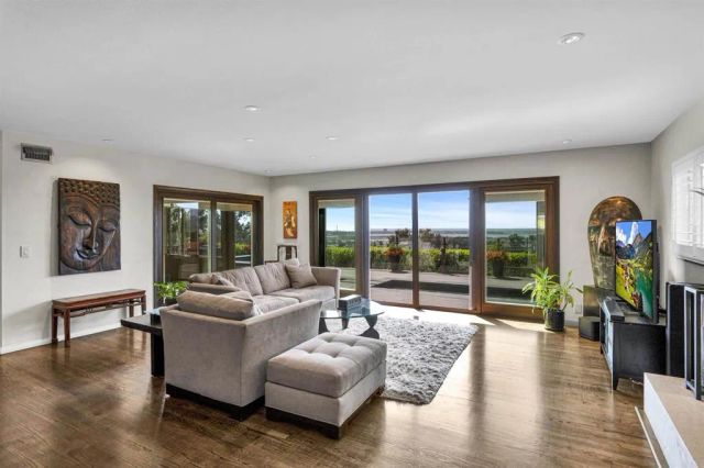 2164 Tokalon Street, San Diego, CA 92110