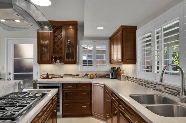 2164 Tokalon Street, San Diego, CA 92110