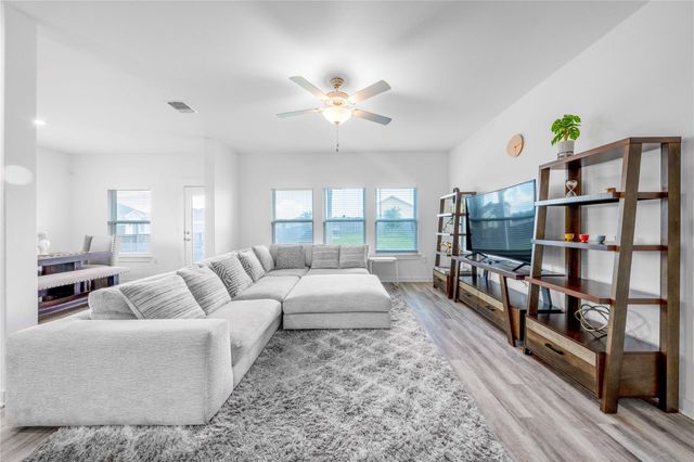 15309 Grenadine Bloom CV, Del Valle, TX 78617