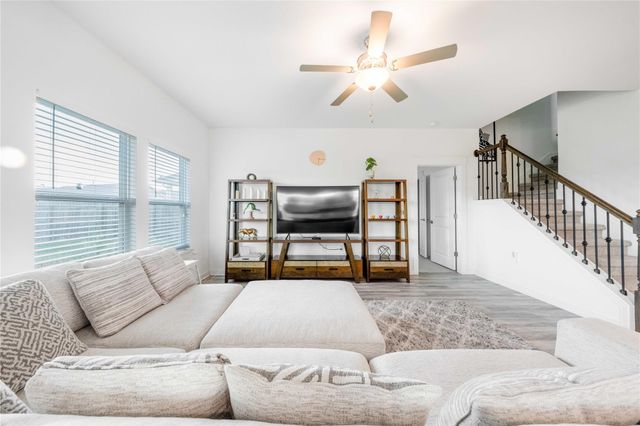 15309 Grenadine Bloom CV, Del Valle, TX 78617