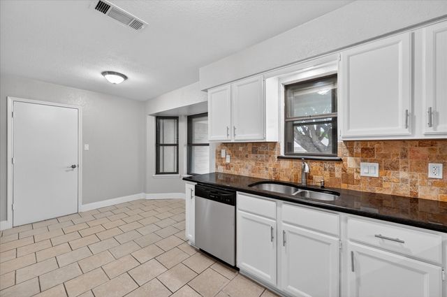 2026 Sheriff Drive, Grand Prairie, TX 75051