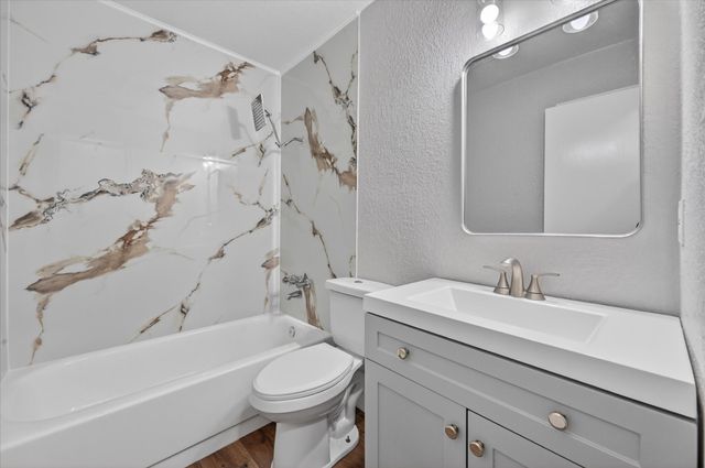 2026 Sheriff Drive, Grand Prairie, TX 75051