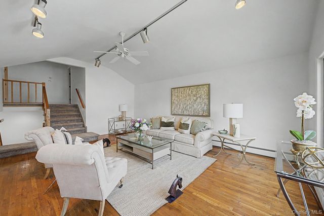 16 Cross Bow Lane, Commack, NY 11725