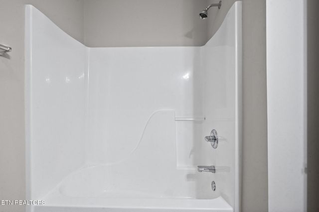 4651 Oak Meadow Way, Knoxville, TN 37918